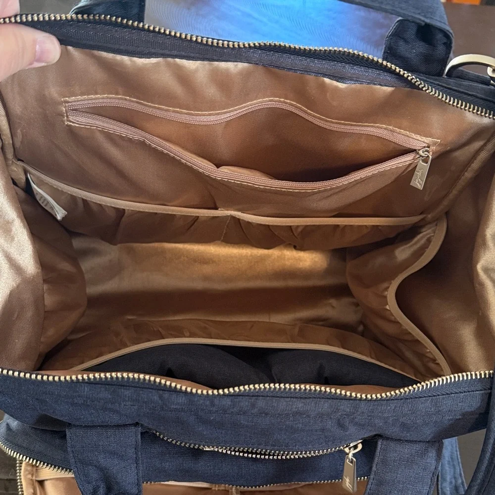Ju-Ju-Be Navy and Tan Baby Bag